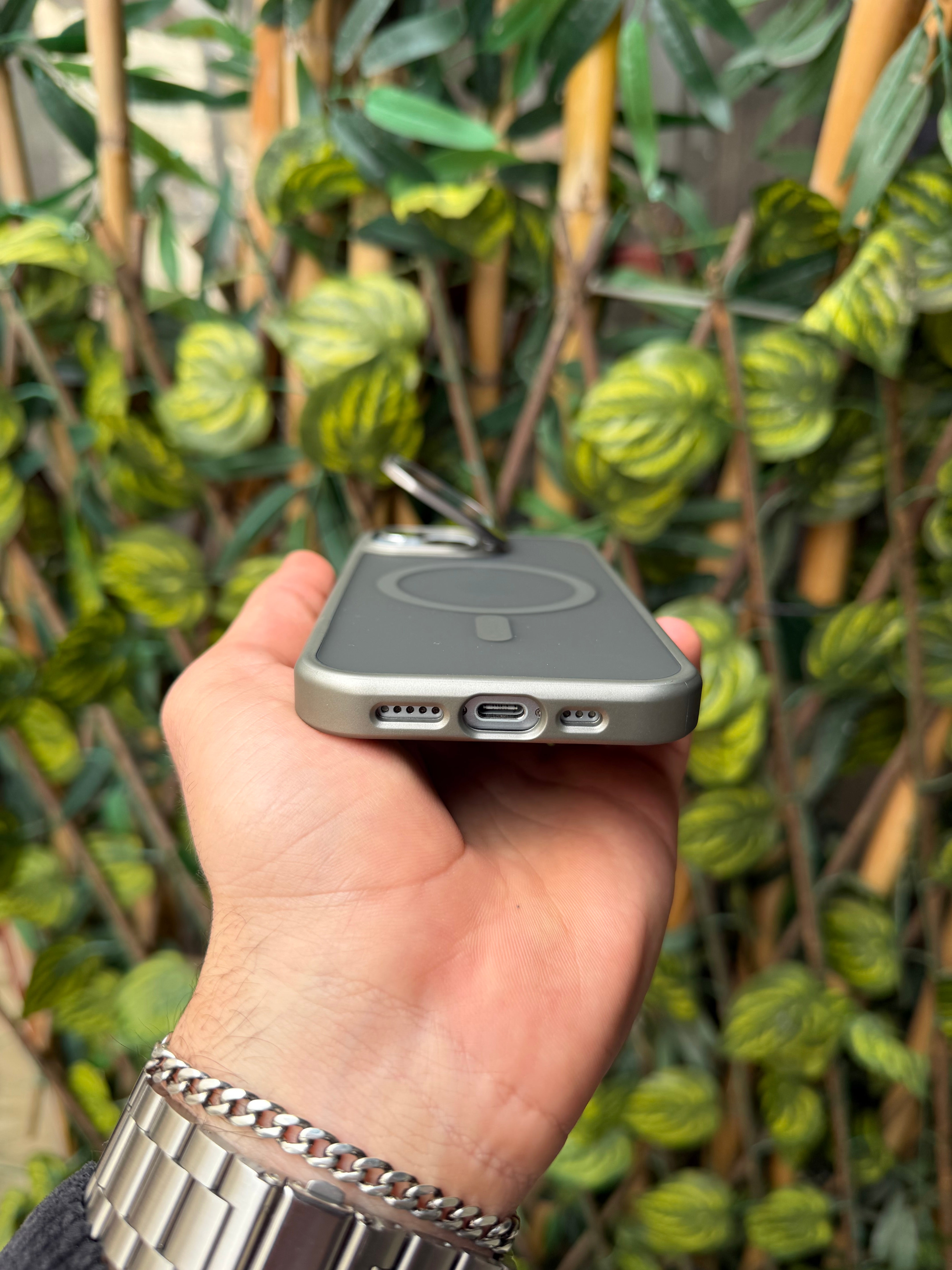 Magsafe Silikon Kılıf Kamera Kapaklı