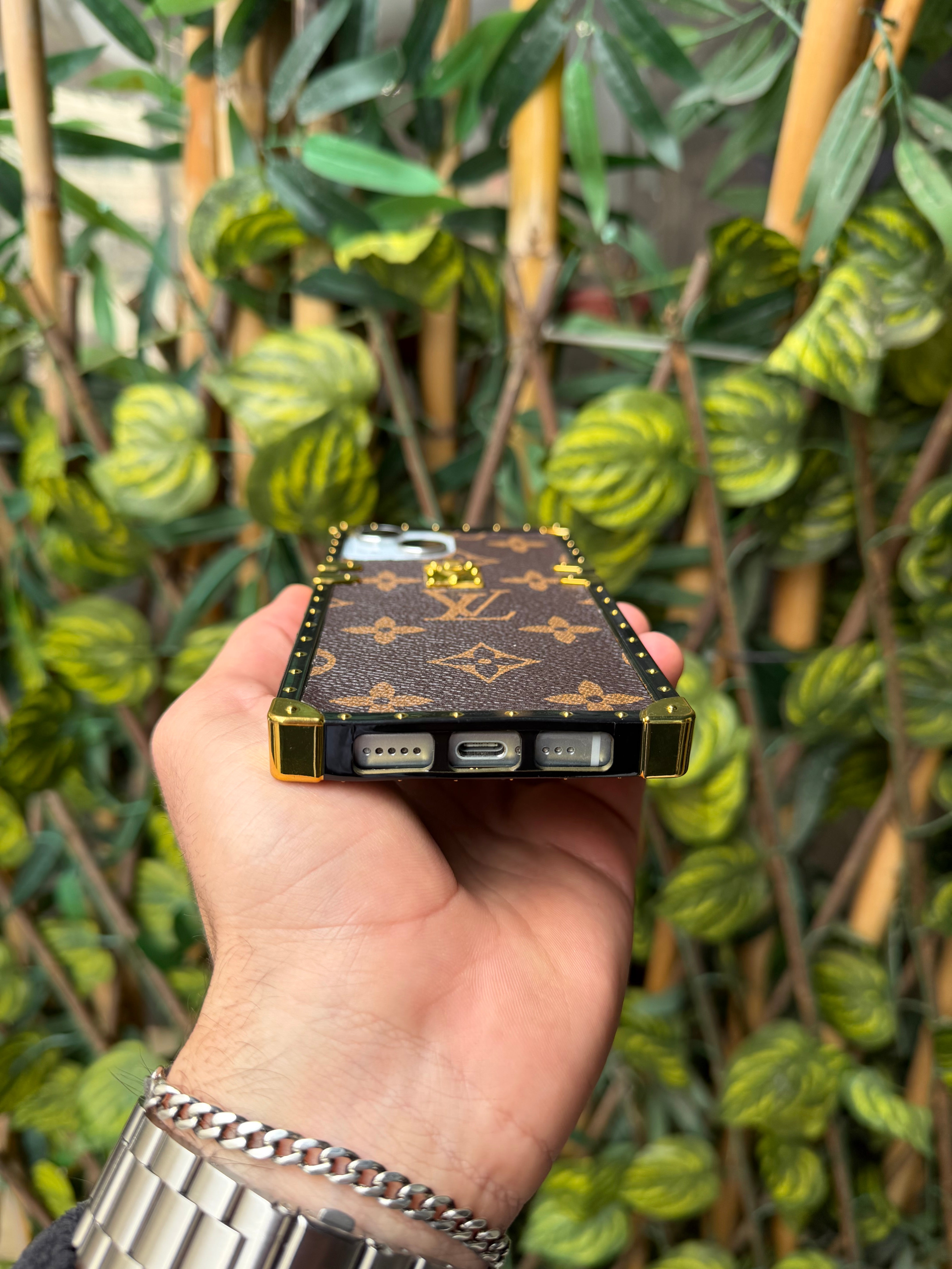 Louis Vuitton Tasarımlı Premium Deri Telefon Kılıfı